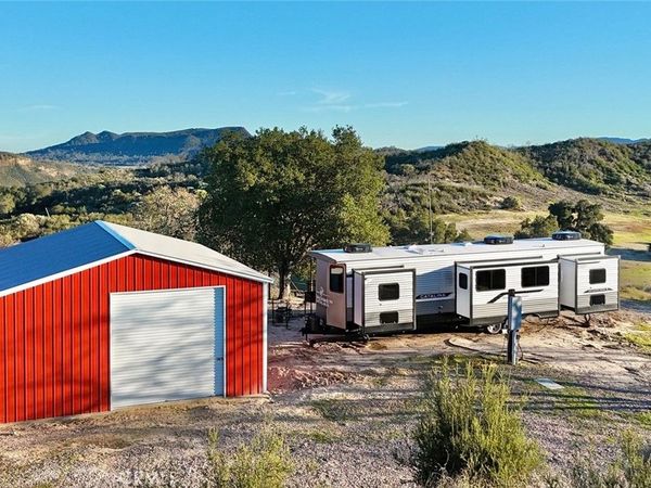 53292 Smith Road, Bradley, CA 93426