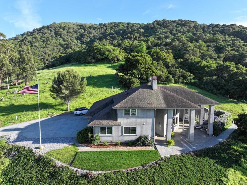 1860 Salinas Road, San Juan Bautista, CA 95045 Main Photo