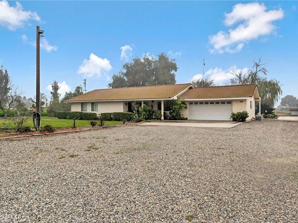 25540 Lynn Place, Unit B, Madera, CA 93638