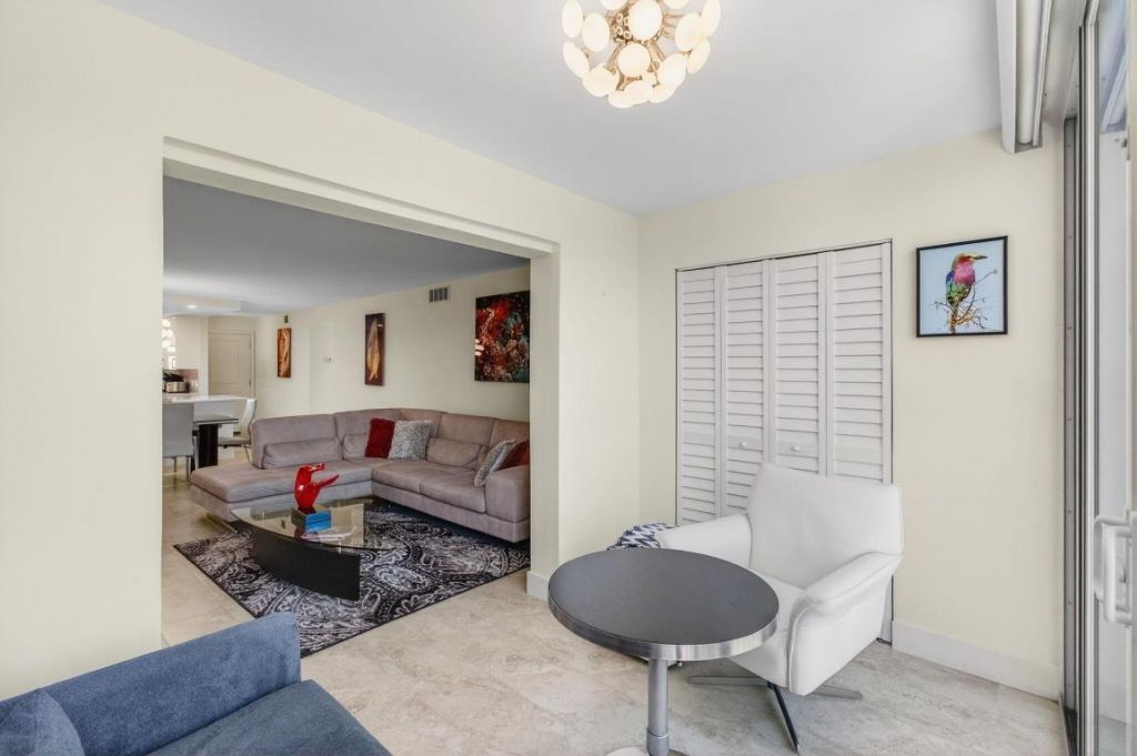 2515 NE 2nd Court, Unit 201, Boynton Beach, FL 33435 Photo