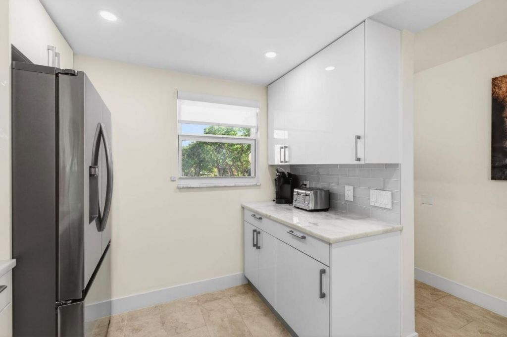 2515 NE 2nd Court, Unit 201, Boynton Beach, FL 33435 Photo