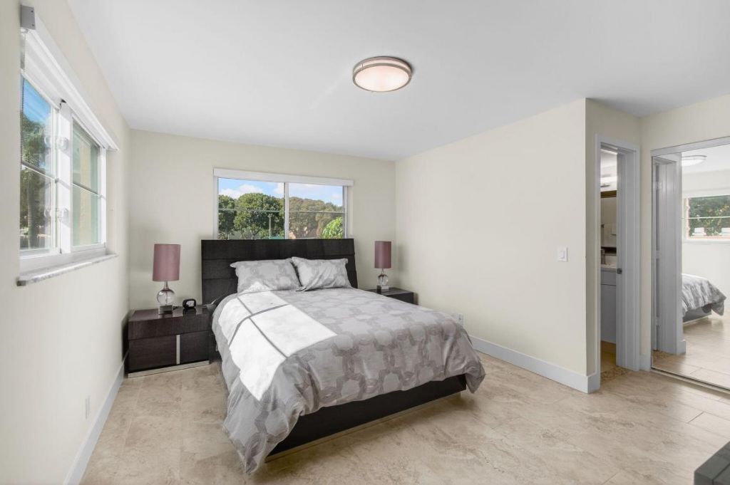 2515 NE 2nd Court, Unit 201, Boynton Beach, FL 33435 Photo