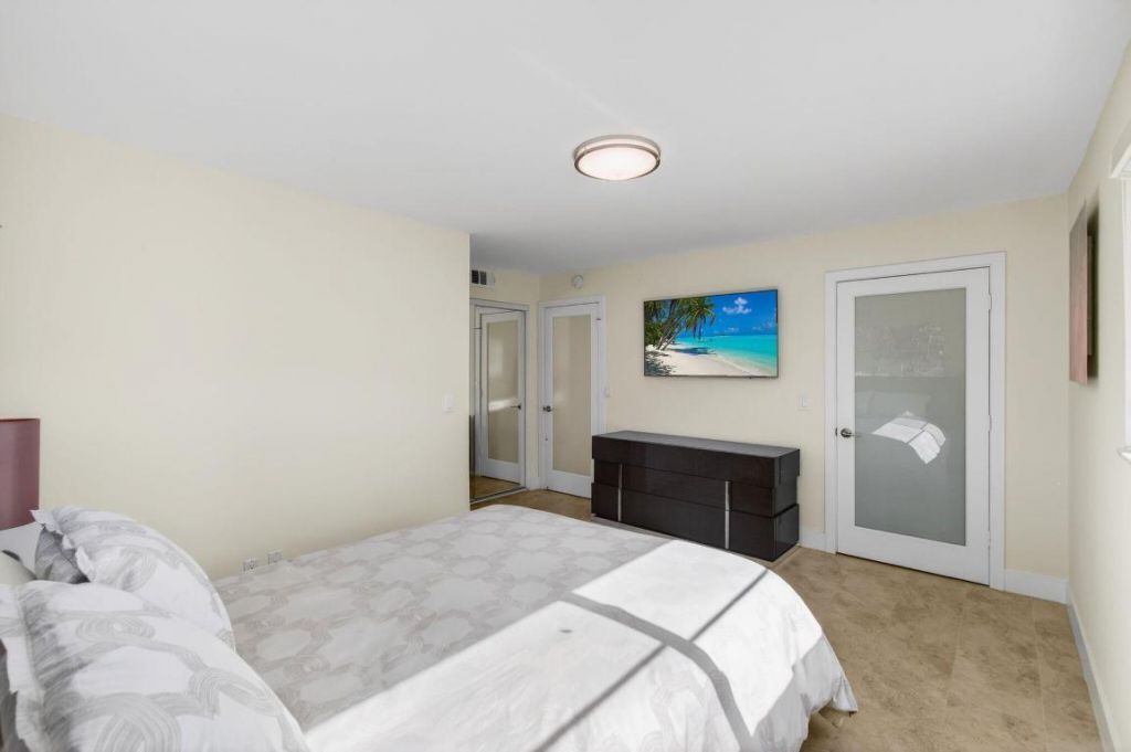 2515 NE 2nd Court, Unit 201, Boynton Beach, FL 33435 Photo