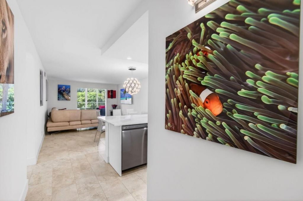 2515 NE 2nd Court, Unit 201, Boynton Beach, FL 33435 Photo