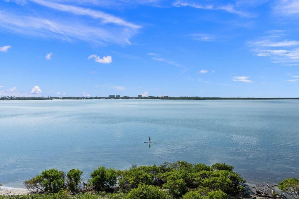 22 Harbour Isle Drive W, Unit Ph02, Hutchinson Island, FL 34949 Photo