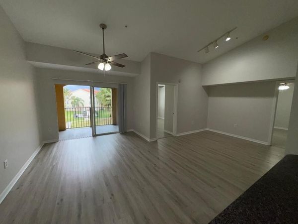 4115 San Marino Boulevard, Unit 306, West Palm Beach, FL 33409