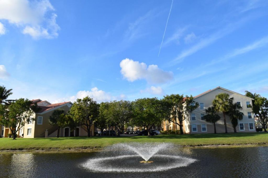 4115 San Marino Boulevard, Unit 306, West Palm Beach, FL 33409 Photo