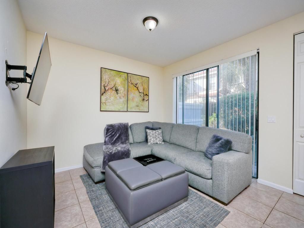 102 E Astor Circle, Delray Beach, FL 33484 Photo