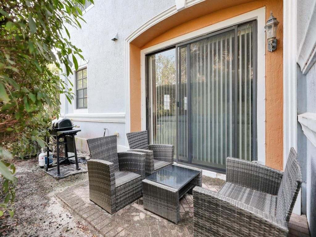 102 E Astor Circle, Delray Beach, FL 33484 Photo