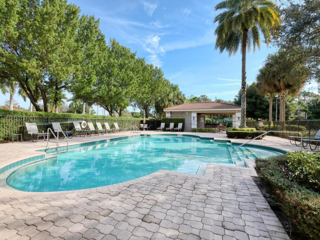 102 E Astor Circle, Delray Beach, FL 33484 Photo