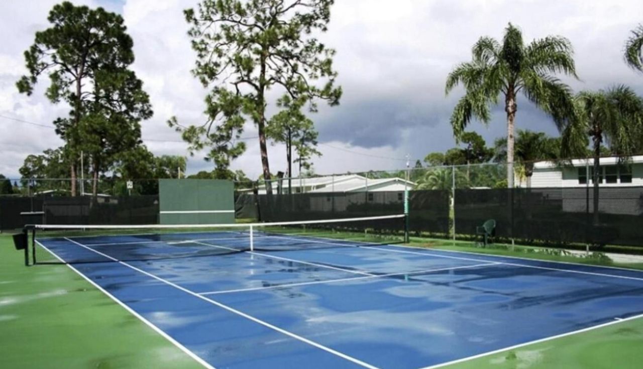 19124 Meadow Brook Court, Fort Myers, FL 33903 Photo
