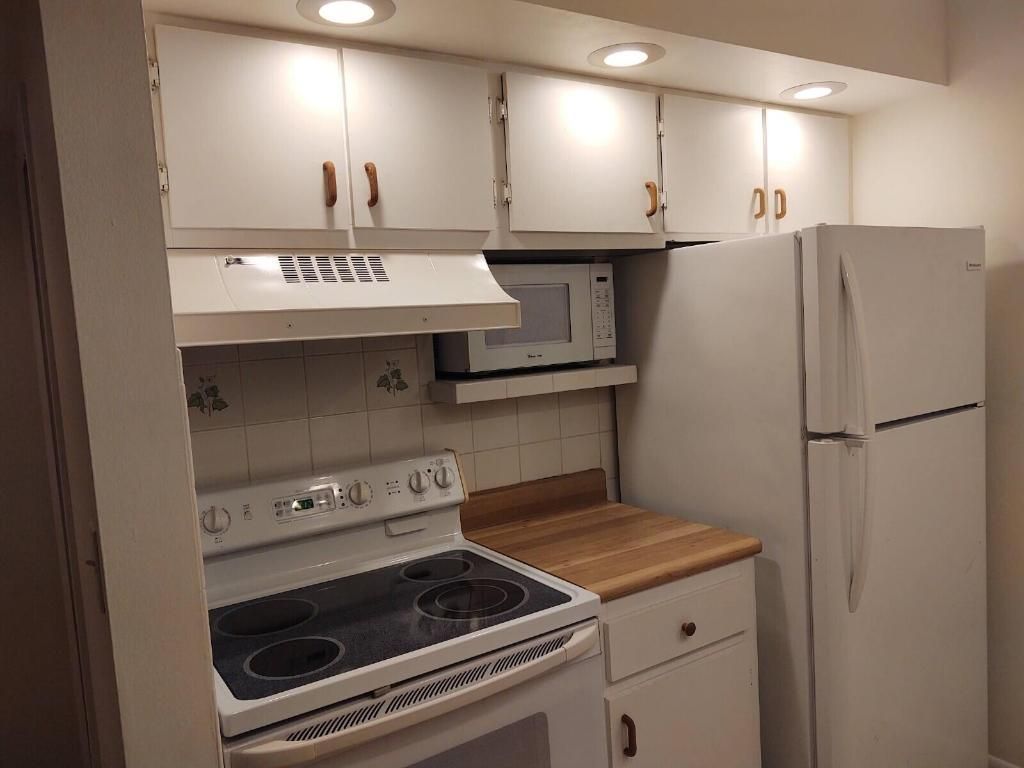 6341 Chasewood Drive, Unit B, Jupiter, FL 33458 Photo