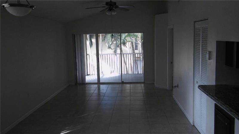 19201 Glenmoor Drive, Unit 19201, West Palm Beach, FL 33409 Photo