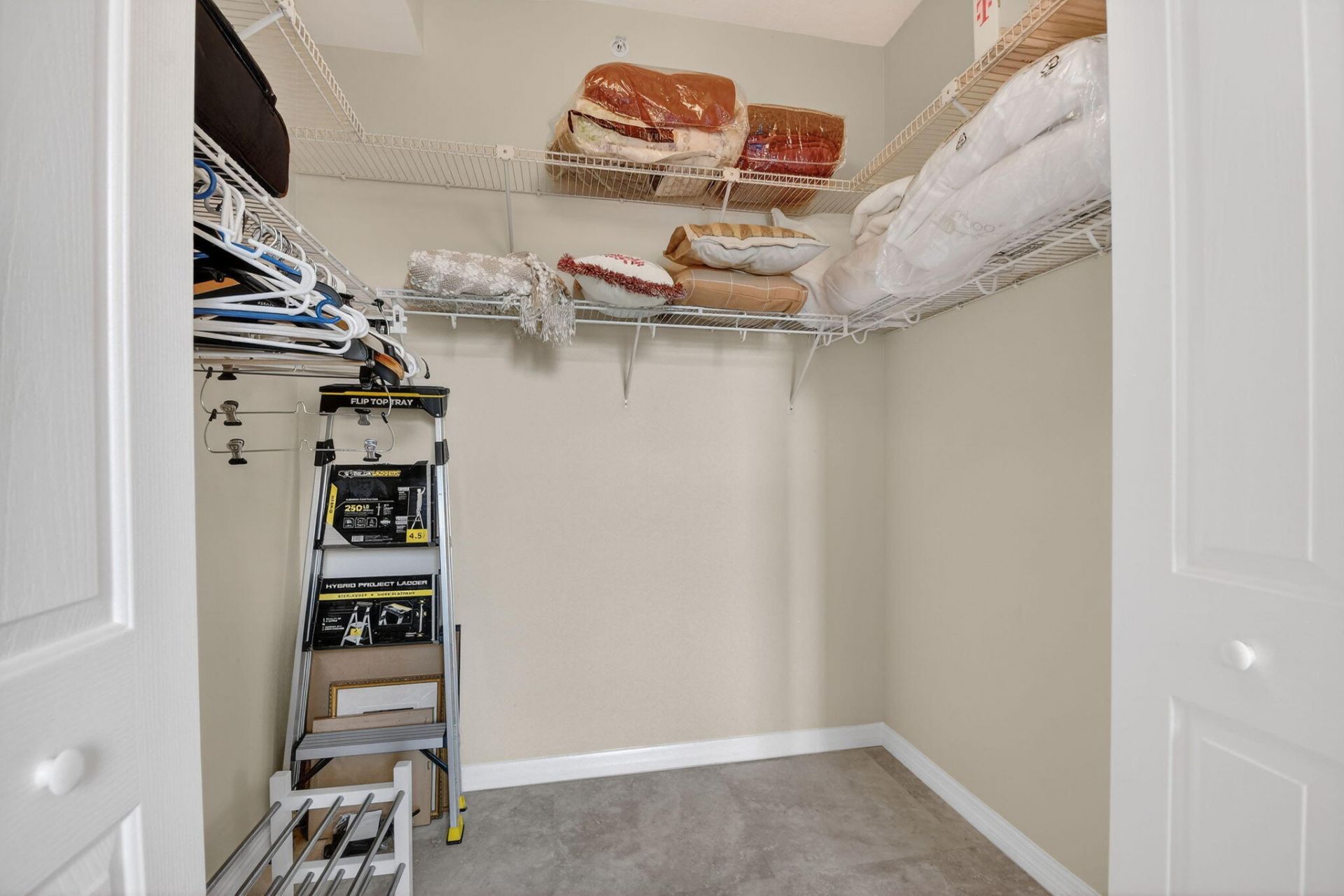 600 S Dixie Highway, Unit 827, West Palm Beach, FL 33401 Photo