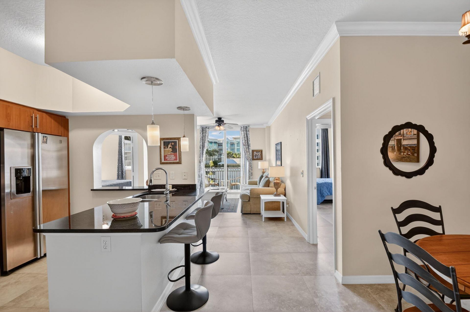 600 S Dixie Highway, Unit 827, West Palm Beach, FL 33401 Photo