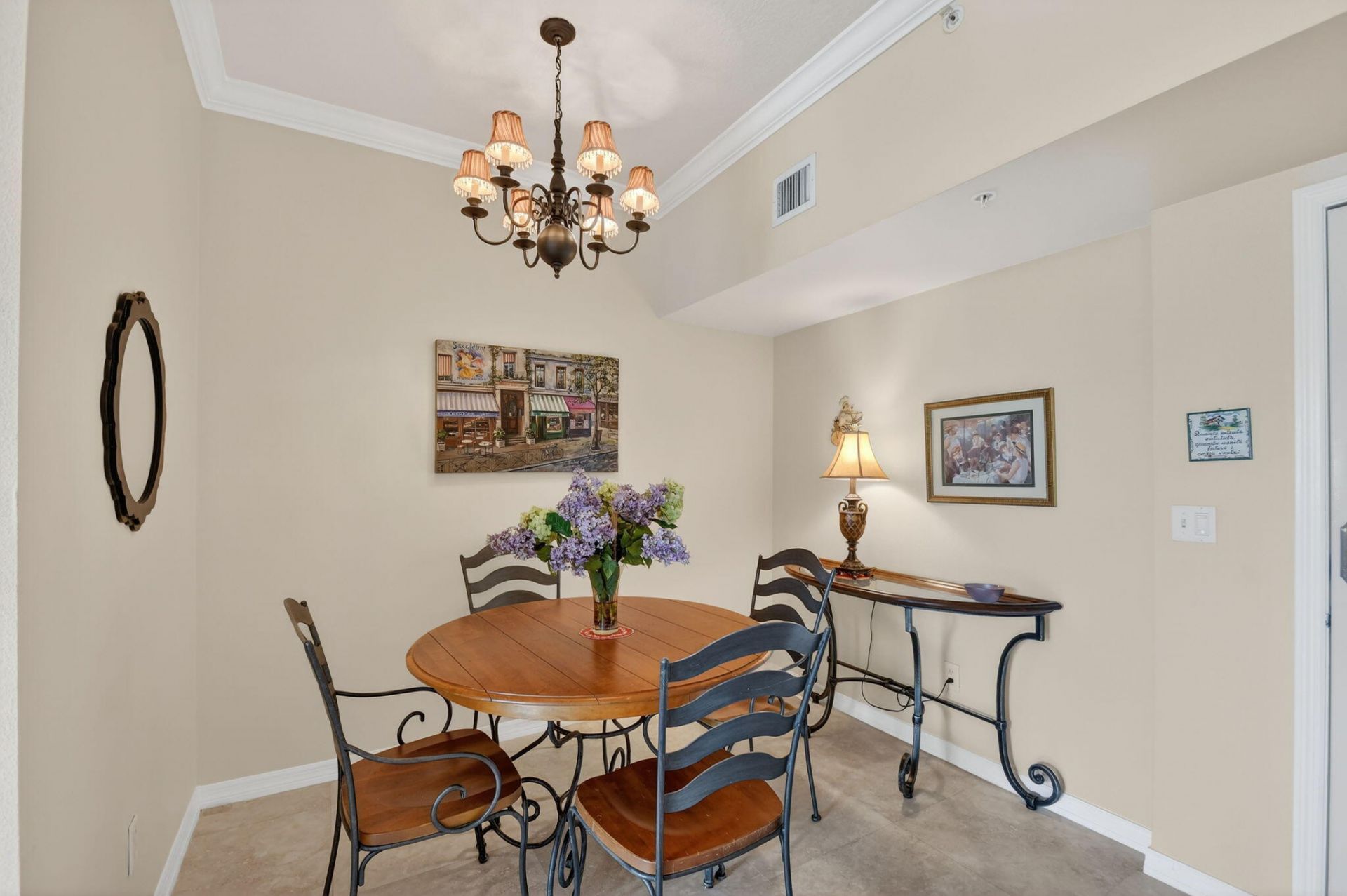 600 S Dixie Highway, Unit 827, West Palm Beach, FL 33401 Photo