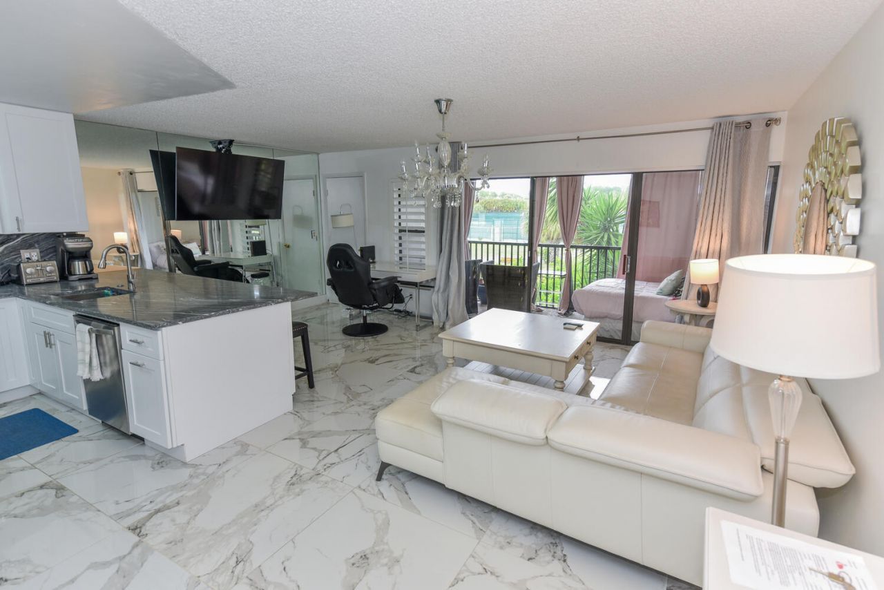 1605 S Us Highway 1, Unit V4-206, Jupiter, FL 33477 Photo