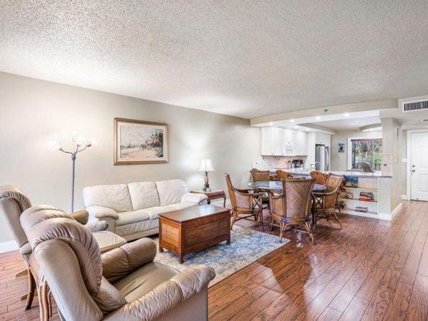 275 Palm Avenue, Unit C206, Jupiter, FL 33477