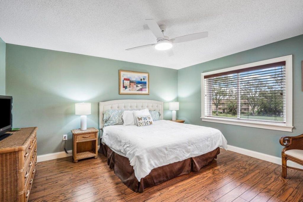 275 Palm Avenue, Unit C206, Jupiter, FL 33477 Photo