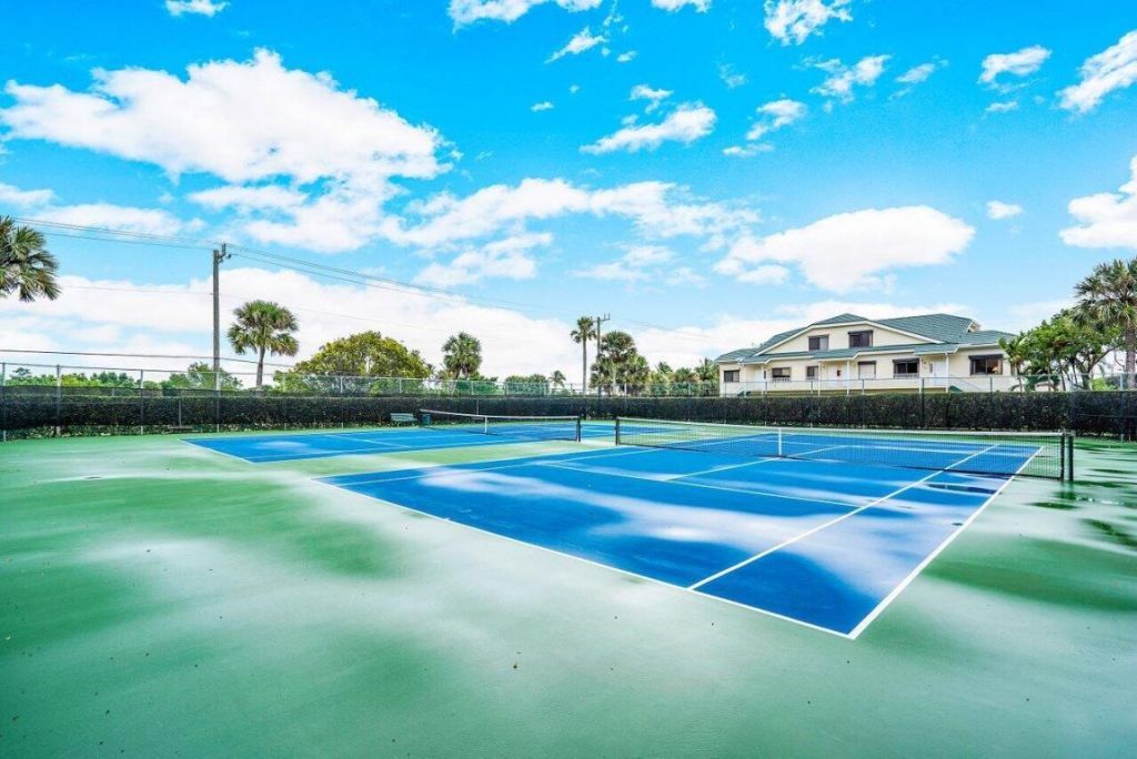 275 Palm Avenue, Unit C206, Jupiter, FL 33477 Photo