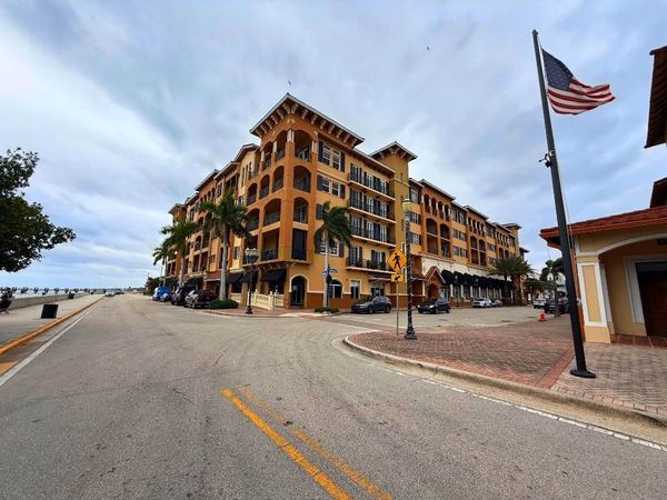 20 Orange Avenue, Unit 9, Fort Pierce, FL 34950