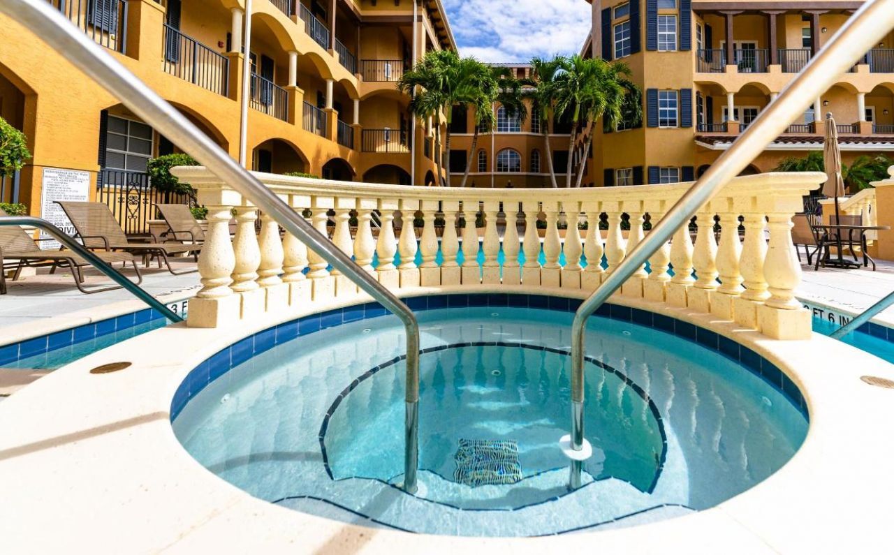 20 Orange Avenue, Unit 9, Fort Pierce, FL 34950 Photo