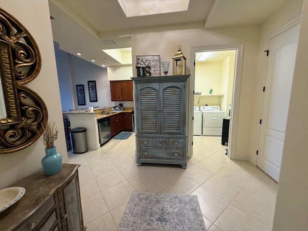 20 Orange Avenue, Unit 9, Fort Pierce, FL 34950 Photo