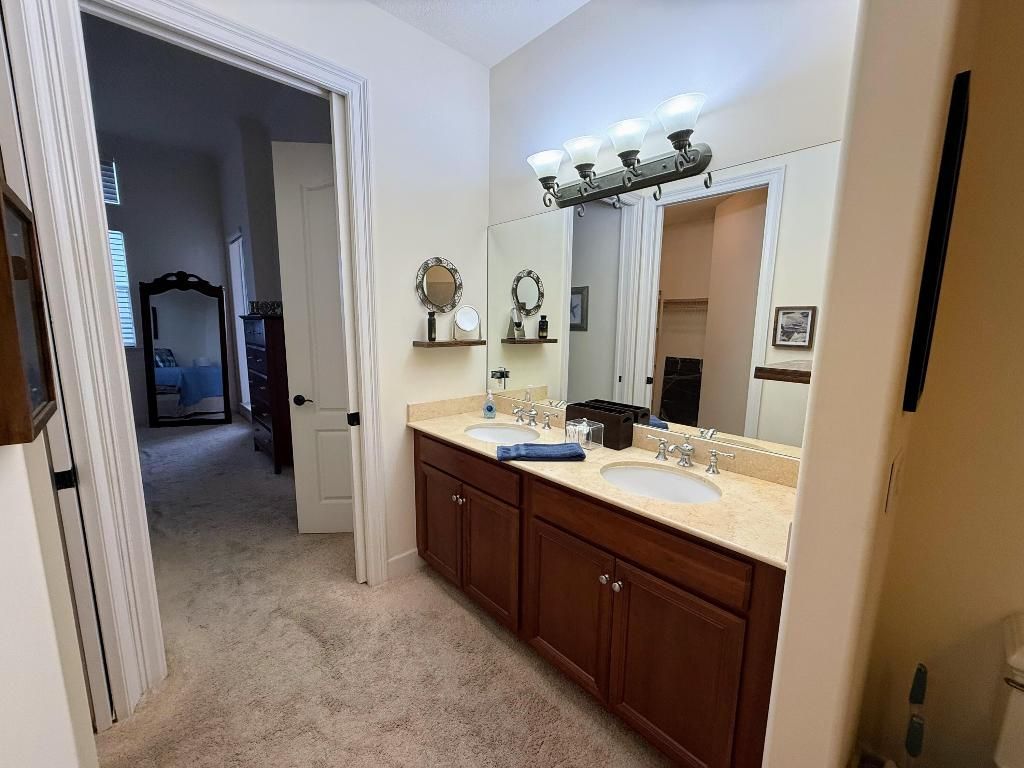 20 Orange Avenue, Unit 9, Fort Pierce, FL 34950 Photo