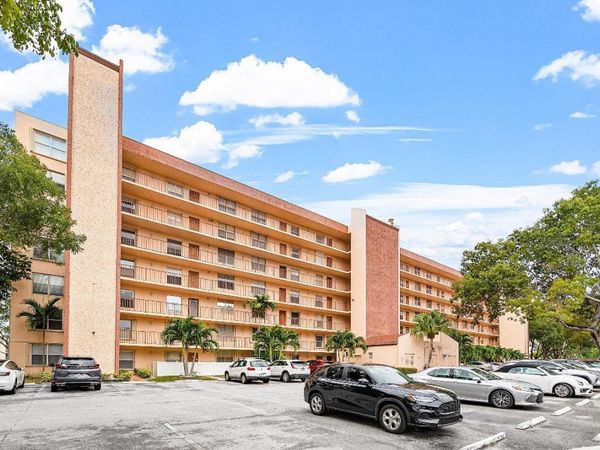 14623 Bonaire Boulevard, Unit 602, Delray Beach, FL 33446