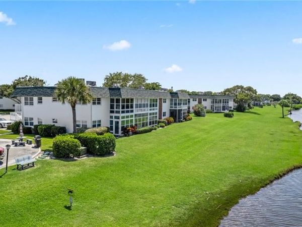 2800 Indian River Boulevard, Unit 1, Vero Beach, FL 32960