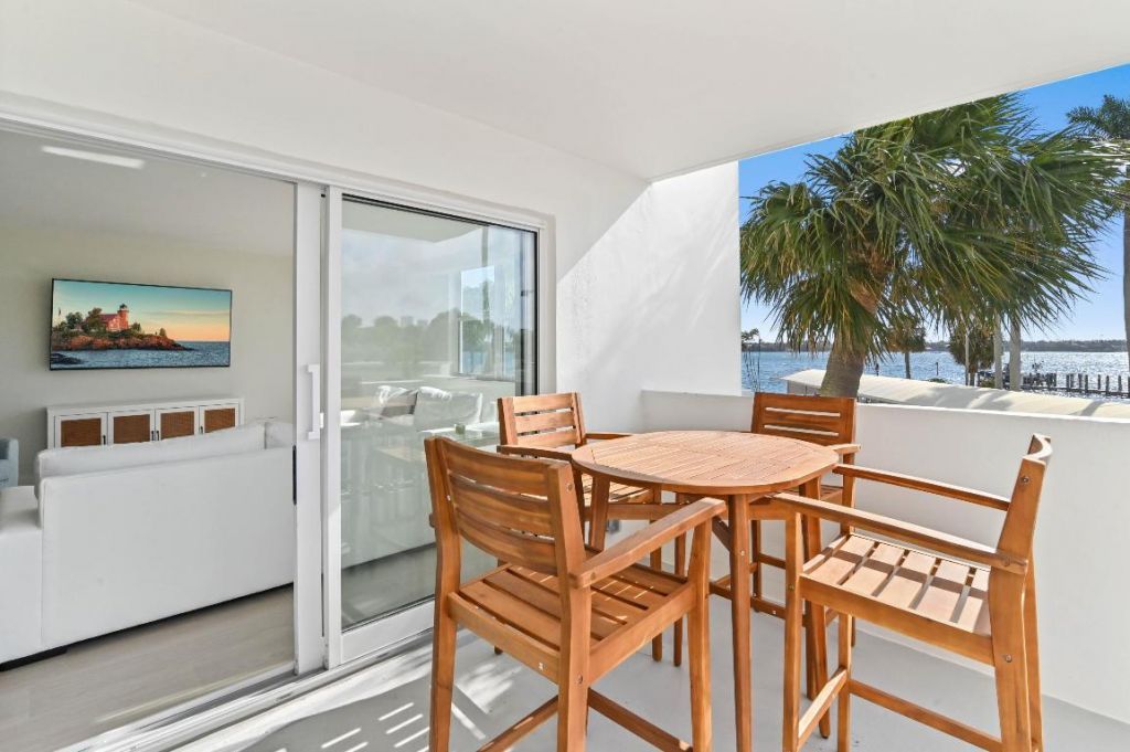 2600 N Flagler Drive, Unit 210, West Palm Beach, FL 33407 Photo