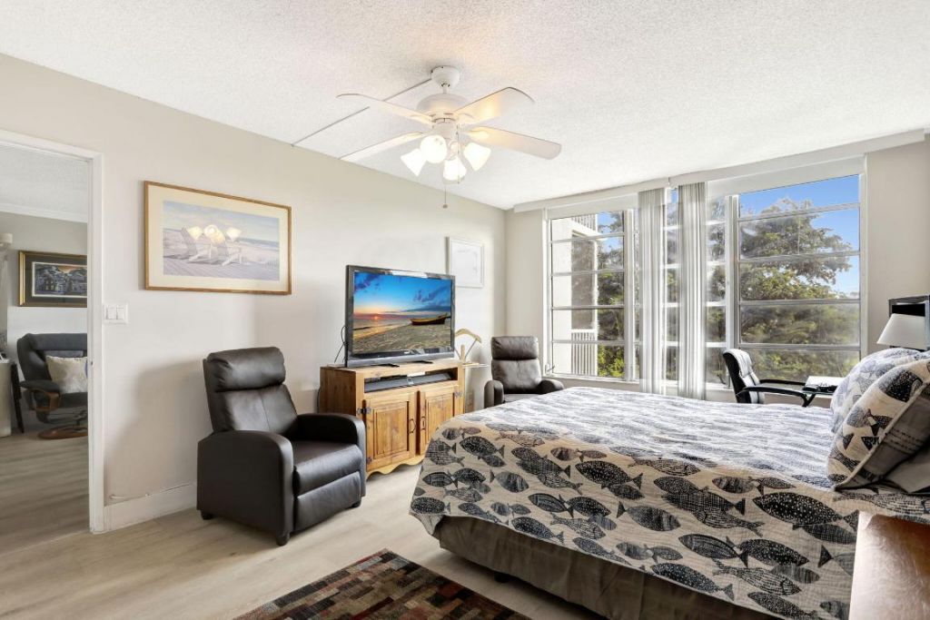 2851 S Palm Aire Drive, Unit 407, Pompano Beach, FL 33069 Photo