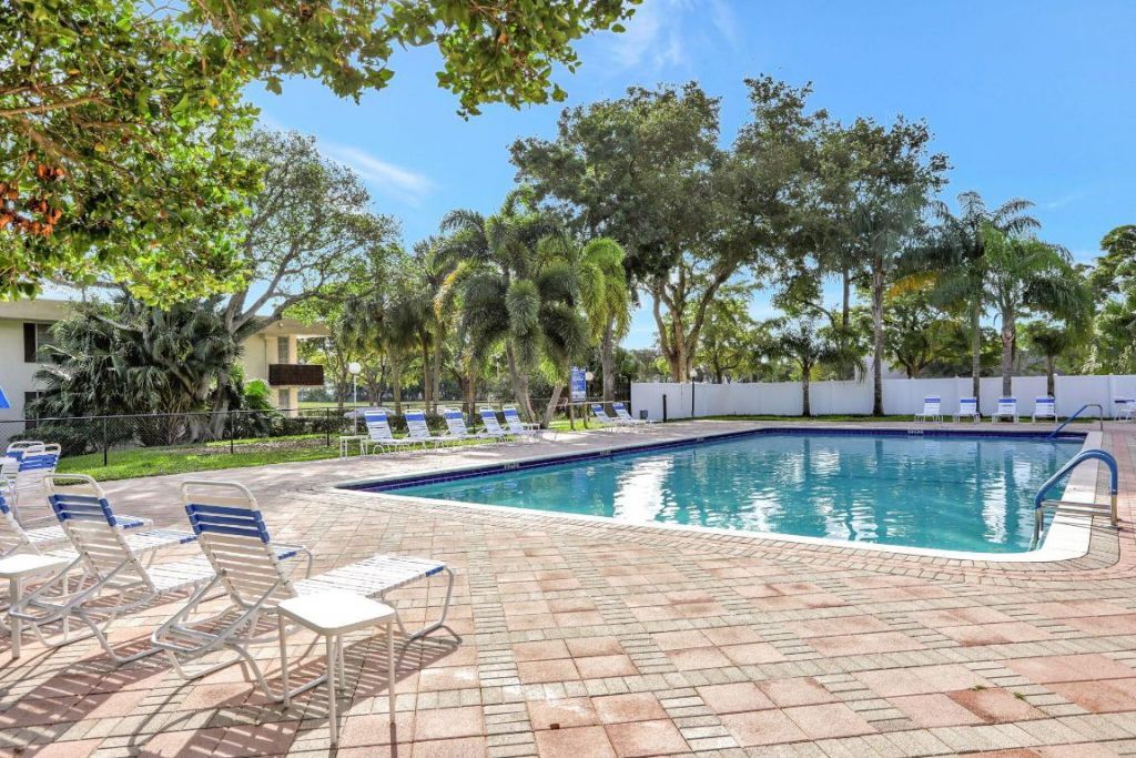 2851 S Palm Aire Drive, Unit 407, Pompano Beach, FL 33069 Photo