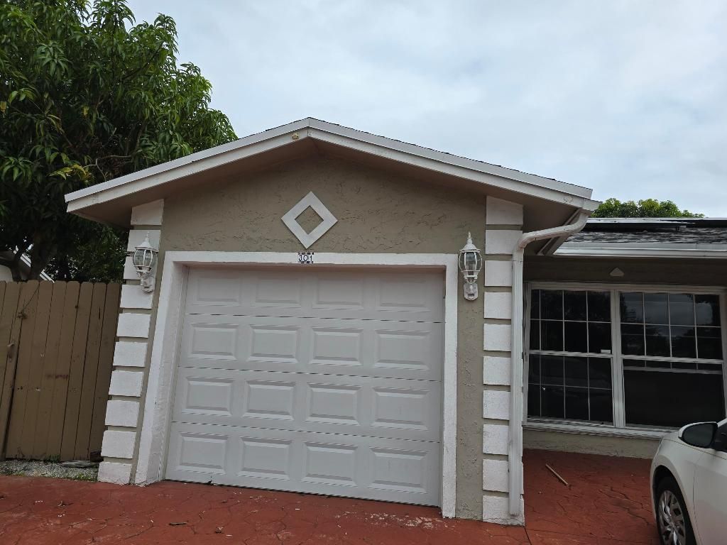 301 NW 83rd Way, Pembroke Pines, FL 33024 Photo