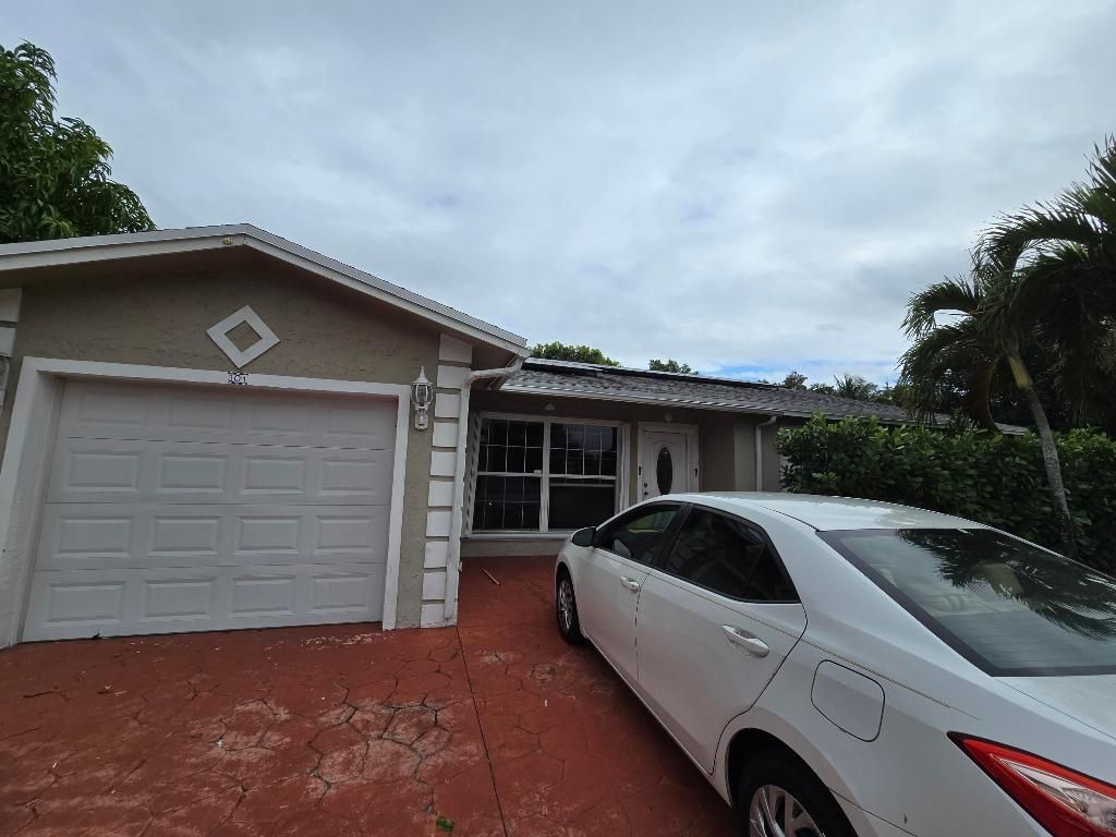 301 NW 83rd Way, Pembroke Pines, FL 33024 Photo
