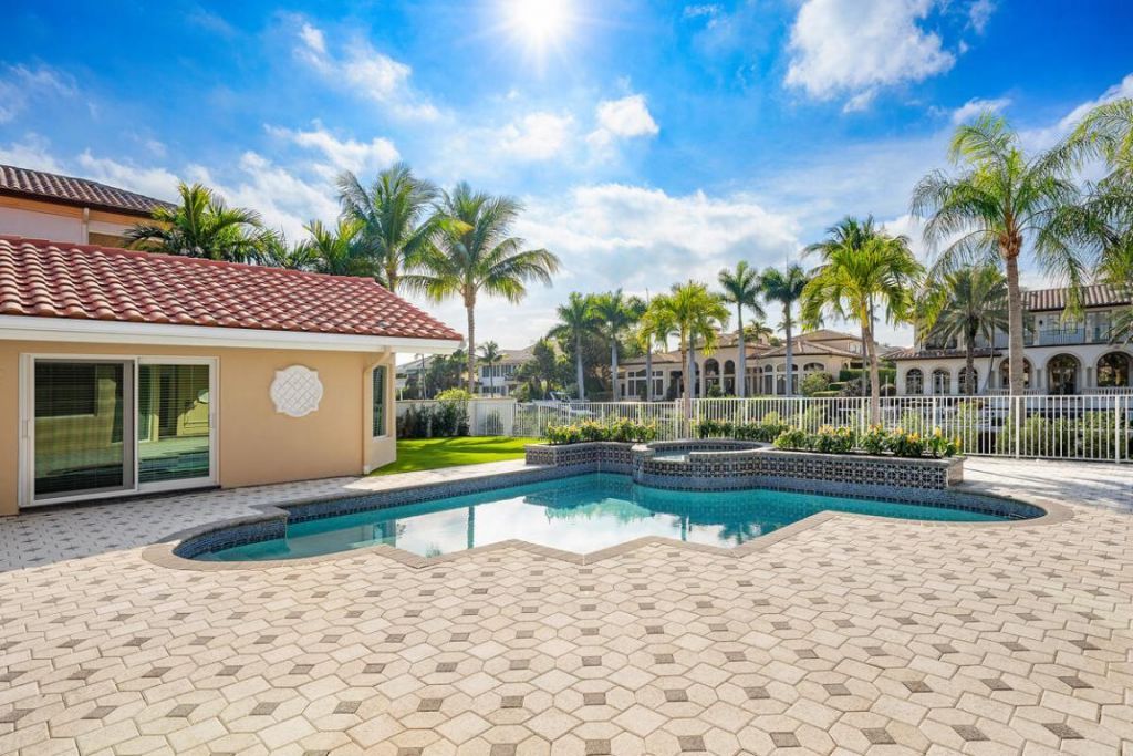 533 E Alexander Palm Road, Boca Raton, FL 33432 Photo