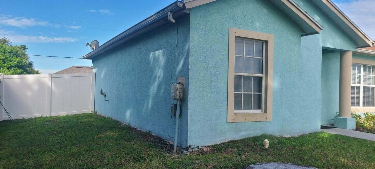 1632 SE Chello Lane, Port Saint Lucie, FL 34983 Photo