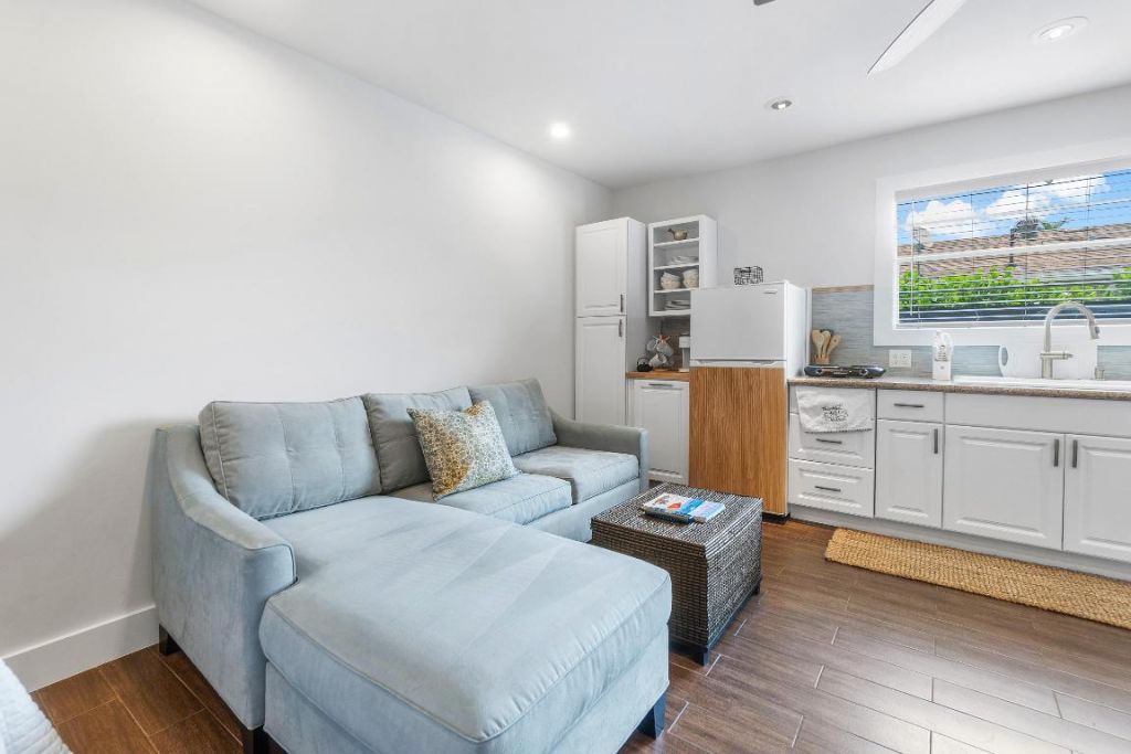 43 W Plumosa Lane, Unit Studio, Greenacres, FL 33467 Photo