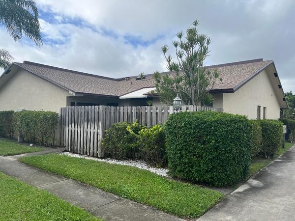 2103 Waterview Circle, Palm Springs, FL 33461