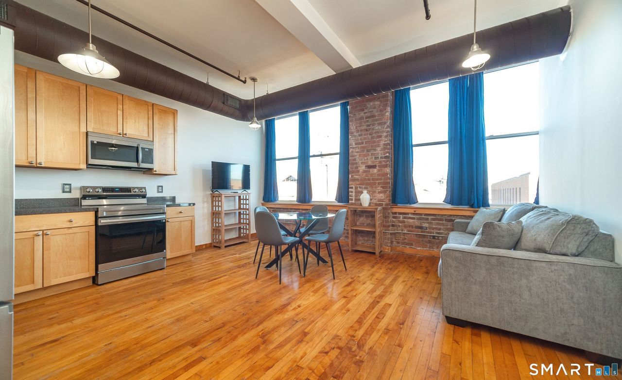 325 Lafayette, Unit 8205, Bridgeport, CT 06604 Main Photo