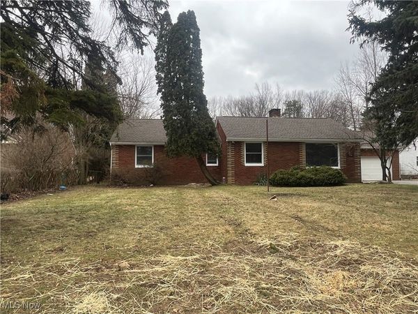 5284 Wilson Mills Road, Richmond Heights, OH 44143