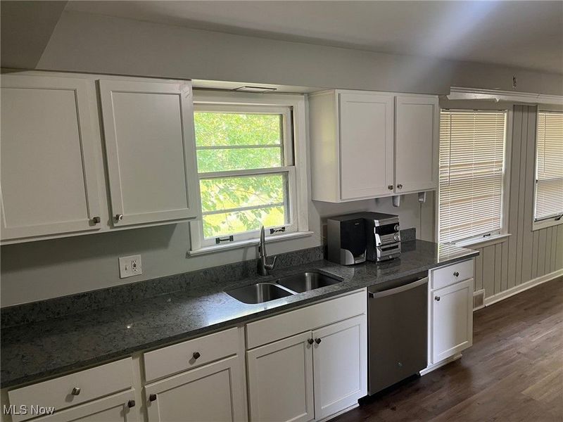 5284 Wilson Mills Road, Richmond Heights, OH 44143 Photo 9