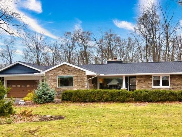 24181 Bryden Road, Beachwood, OH 44122