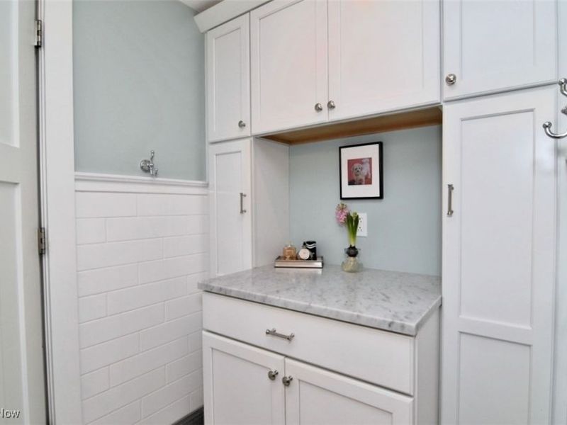 24181 Bryden Road, Beachwood, OH 44122 Photo 20