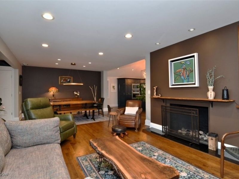 24181 Bryden Road, Beachwood, OH 44122 Photo 3