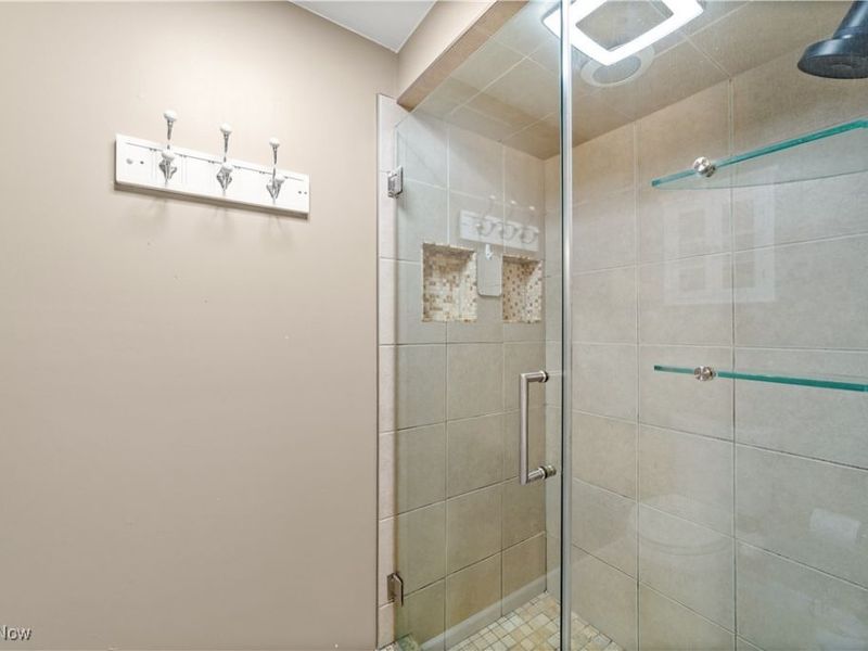 6698 Wildwood Trail, Mayfield Village, OH 44143 Photo 21