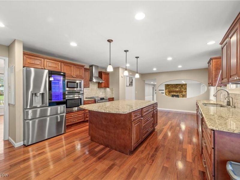 6698 Wildwood Trail, Mayfield Village, OH 44143 Photo 6