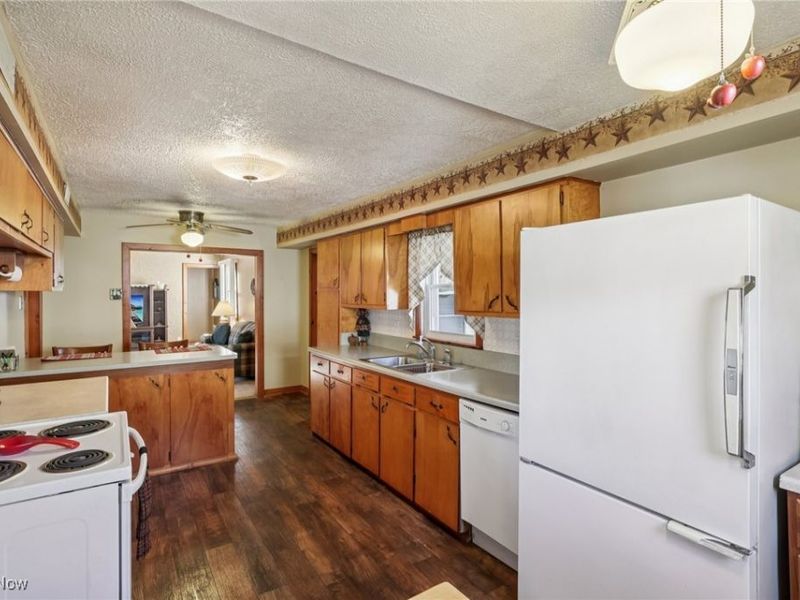 472 Stephens Road, Akron, OH 44312 Photo 12