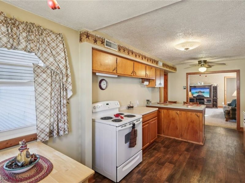 472 Stephens Road, Akron, OH 44312 Photo 13