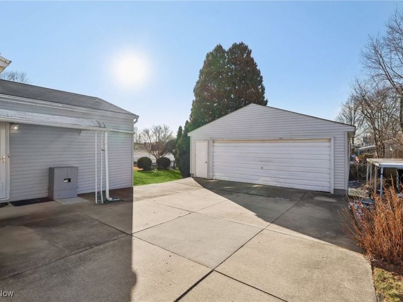 472 Stephens Road, Akron, OH 44312 Photo 2